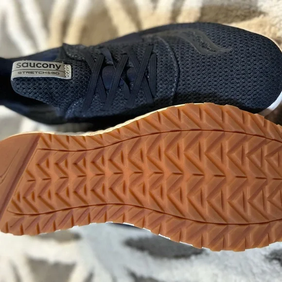 Saucony Men’s Shoes - Picture 3 of 3